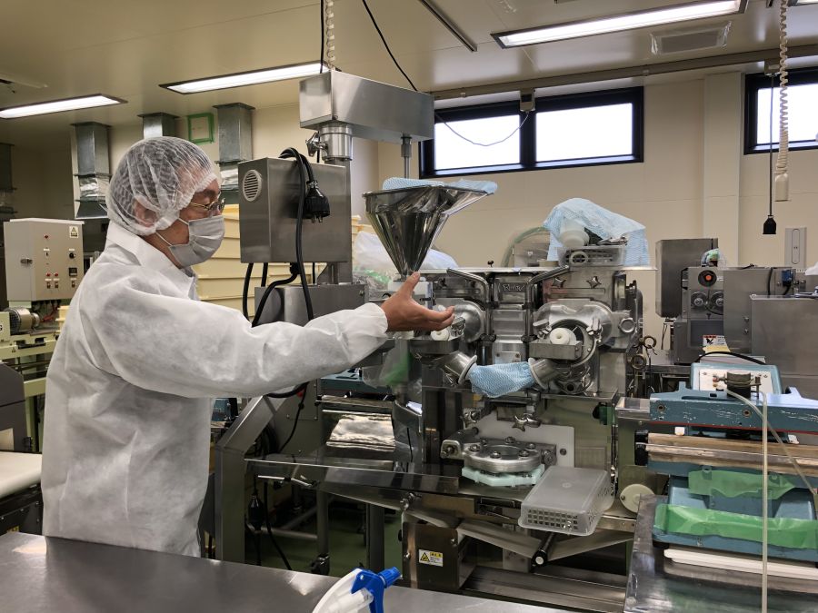 写真:米粉加工品工場